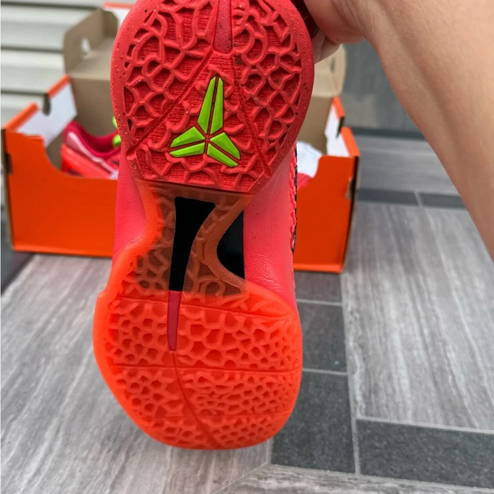 Nike Kobe VI (GS) Reverse Grinch 5Y - Picture 8 of 10